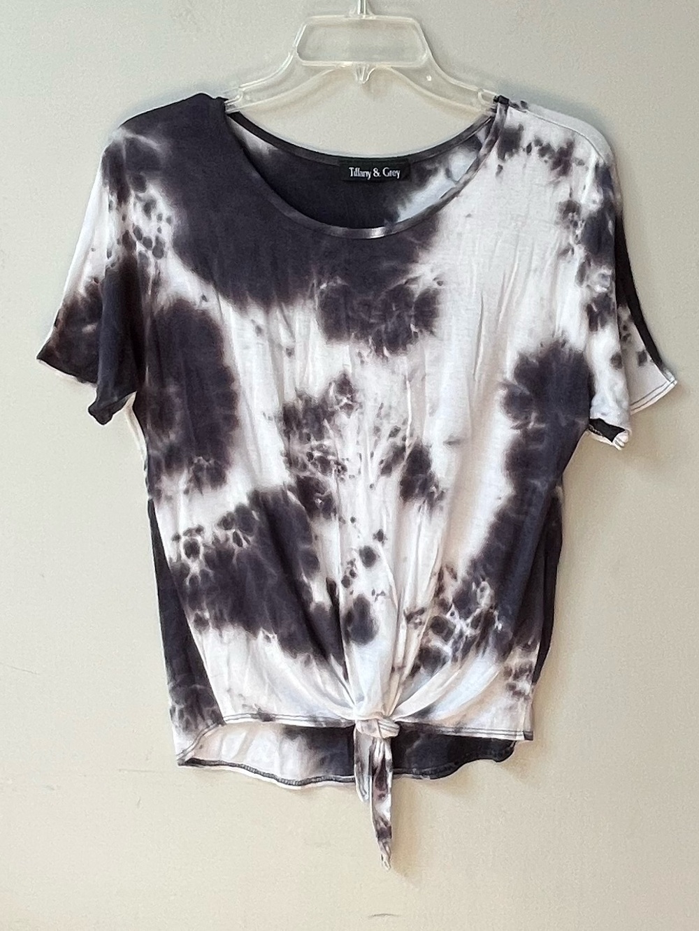 Tiffany & Grey Tie Dye Front Tie Top Small Black Charcoal White Short Sleeve